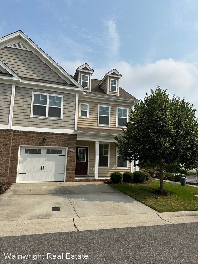 3 br, 2.5 bath House 5520 Crown Grant Way House Rental in Virginia