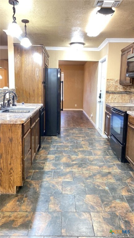 Foto del edificio - 1802 Sycamore Dr