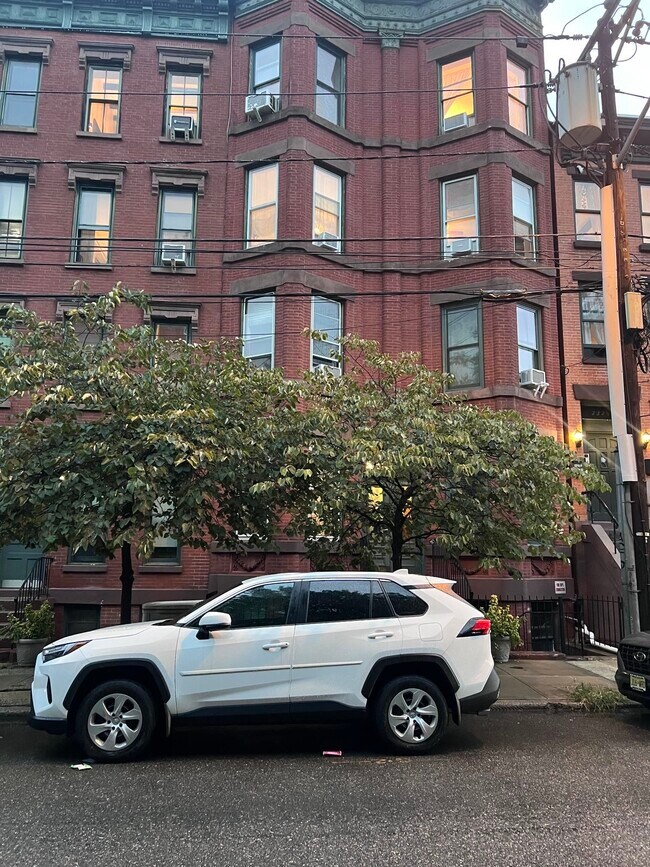 Foto del edificio - 234 6th St