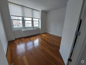 Building Photo - 88 Morgan St