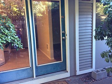 Front entrance - 7828 Custer Rd W