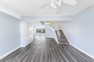 Building Photo - 1600 Mabury St