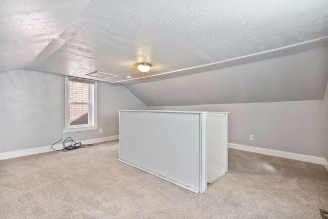 Foto del edificio - 2 or 3 bed 1.5 bath - Southside flats, was...