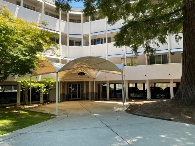 Building Photo - 1515 Arc Way