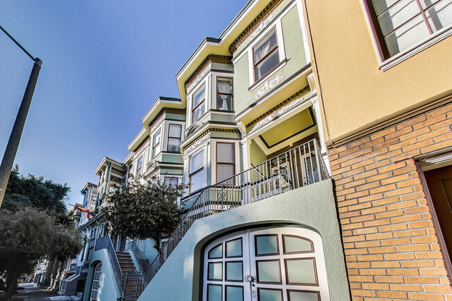 Building Photo - 118 Noe St