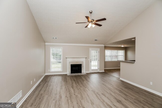Foto del edificio - 30 Wards Creek Ln