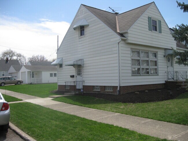Foto del edificio - 13928 Oakview Blvd