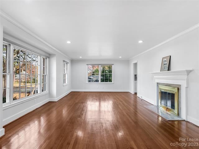 Foto del edificio - 1150 Belrose Ln