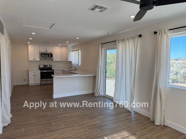 Building Photo - New 2 Bedroom 1 Bathroom Home!!