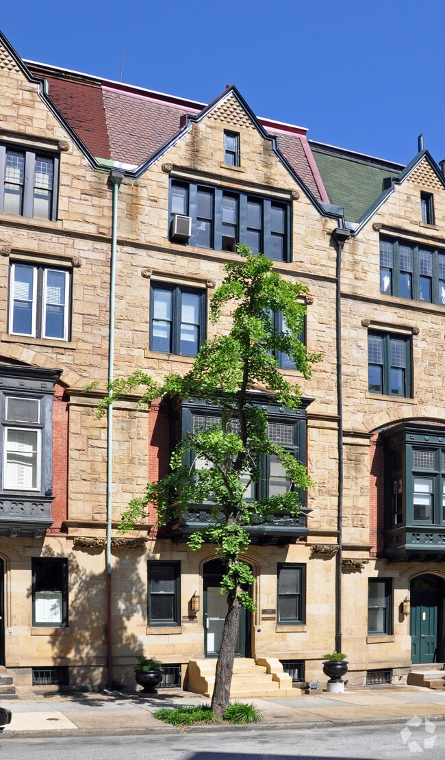 Photo - 1015 N Calvert St Apartments