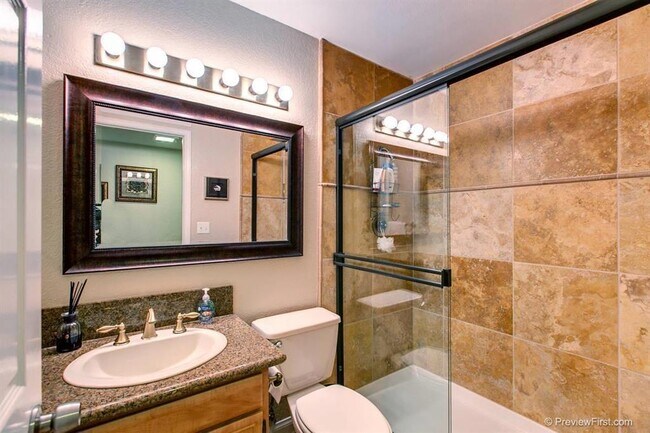 Foto del edificio - 4 bed/3 bath Encinitas Home