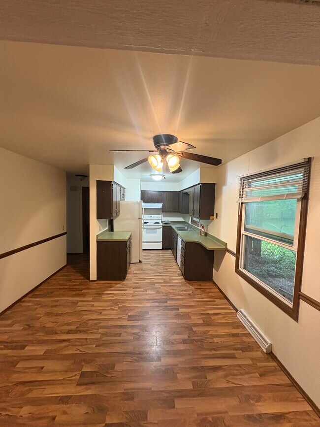 Foto del edificio - 5221 Trafalger Pl