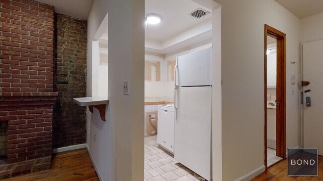 Foto del edificio - 255 W 93rd St