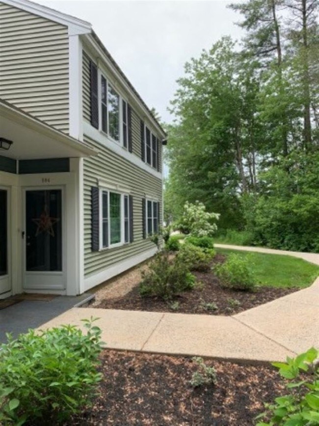 Building Photo - 904 Springbrook Cir