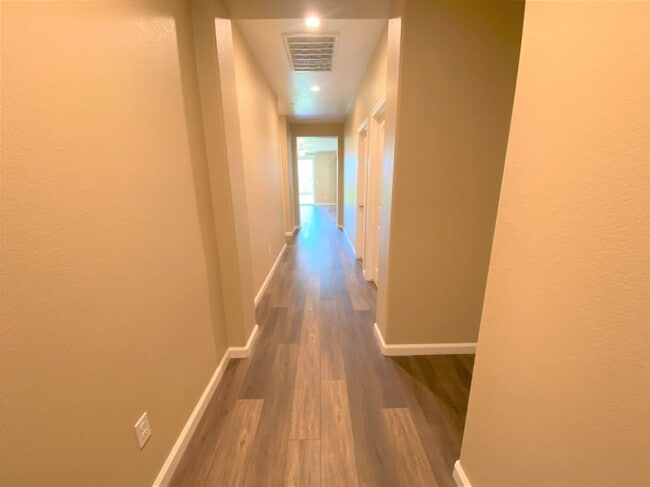 Photo - 4422 Andrea Dr House