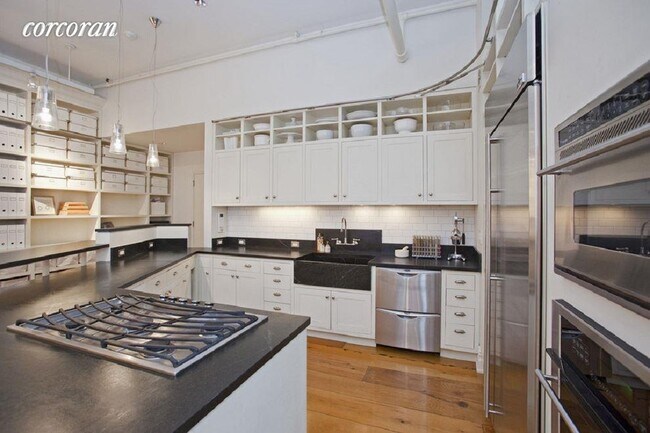 Foto del edificio - 1200 Broadway St