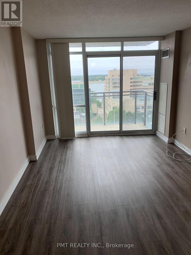 Building Photo - 11-1511 Brunel Ct