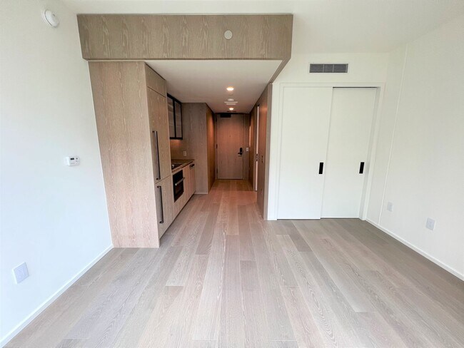 Building Photo - Koula - Luxurious studio in Kakaako