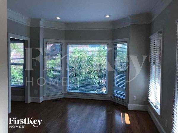 Foto del edificio - 2927 Berwick Ln