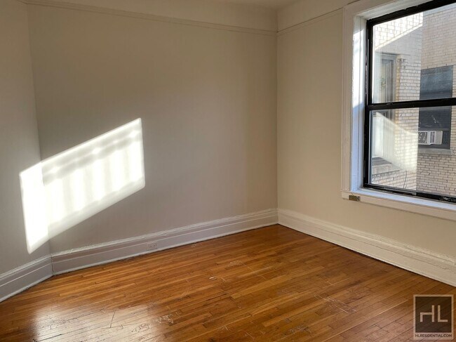 Foto del edificio - HAVEN AVENUE