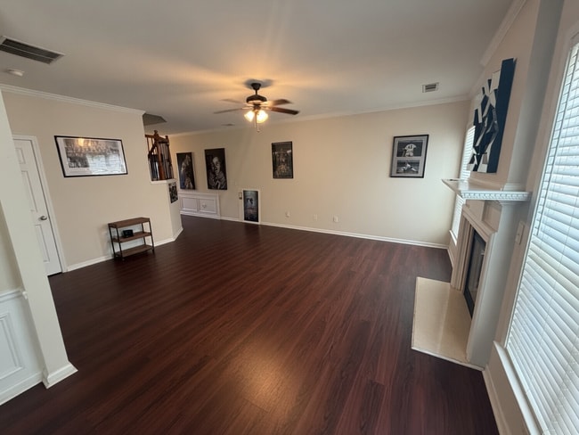 Building Photo - 115 Finchley Dr