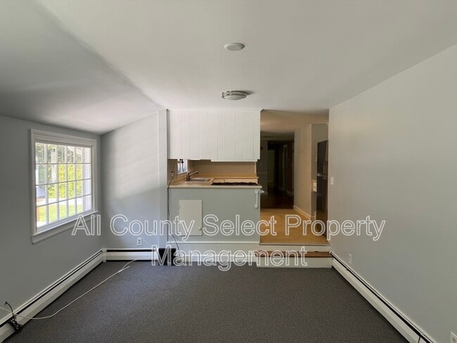 Building Photo - 89 Preston Pl