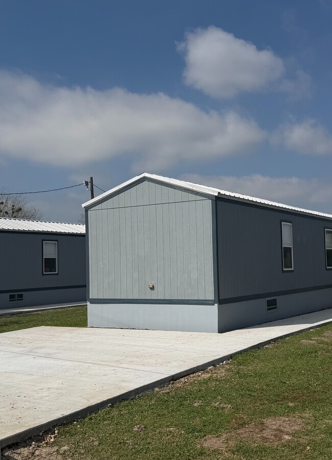 Building Photo - 1121 Connor Ave