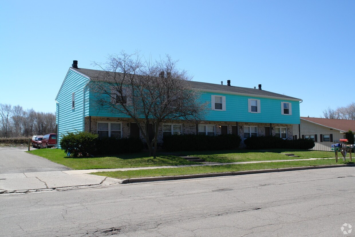 Primary Photo - 1700-1708 Cambria Dr