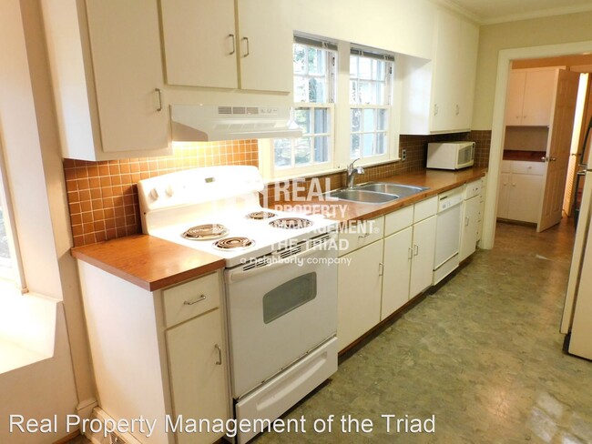Building Photo - 3 br, 2.5 bath House - 4612 Lake Brandt Road