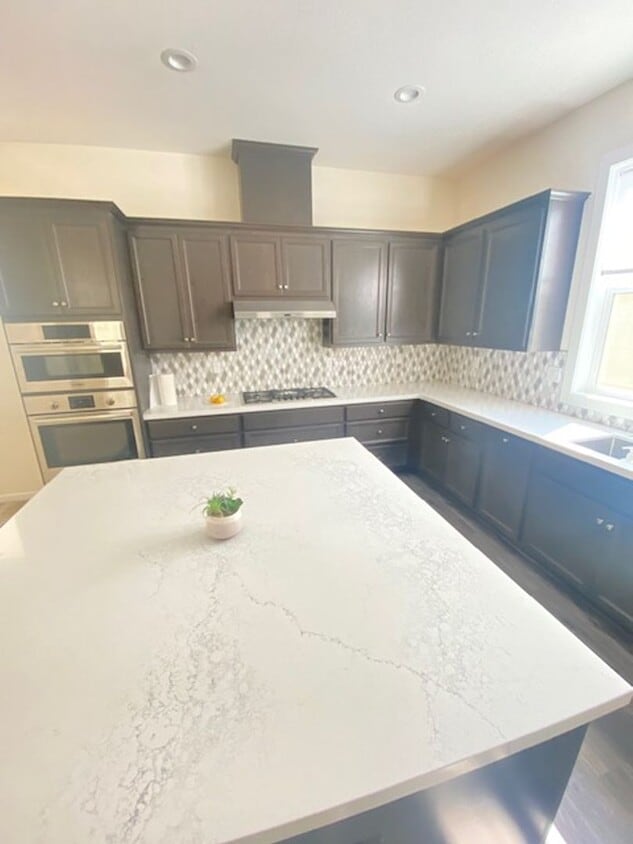 Newer Construction Single Family Home in D... - Newer Construction Single Family Home in D...