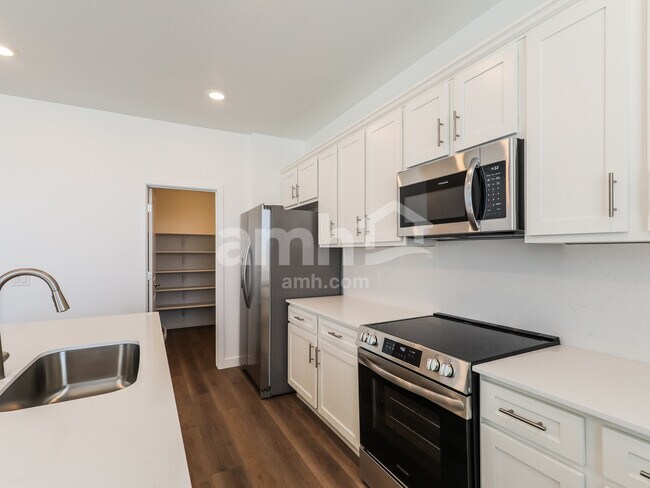 Foto del edificio - 7433 S Keller Ln