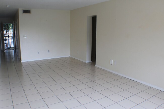 Foto del edificio - 2 bed 2 bath condo for rent