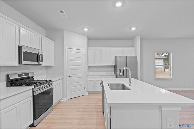 Building Photo - 15008 Greenleaf Dr