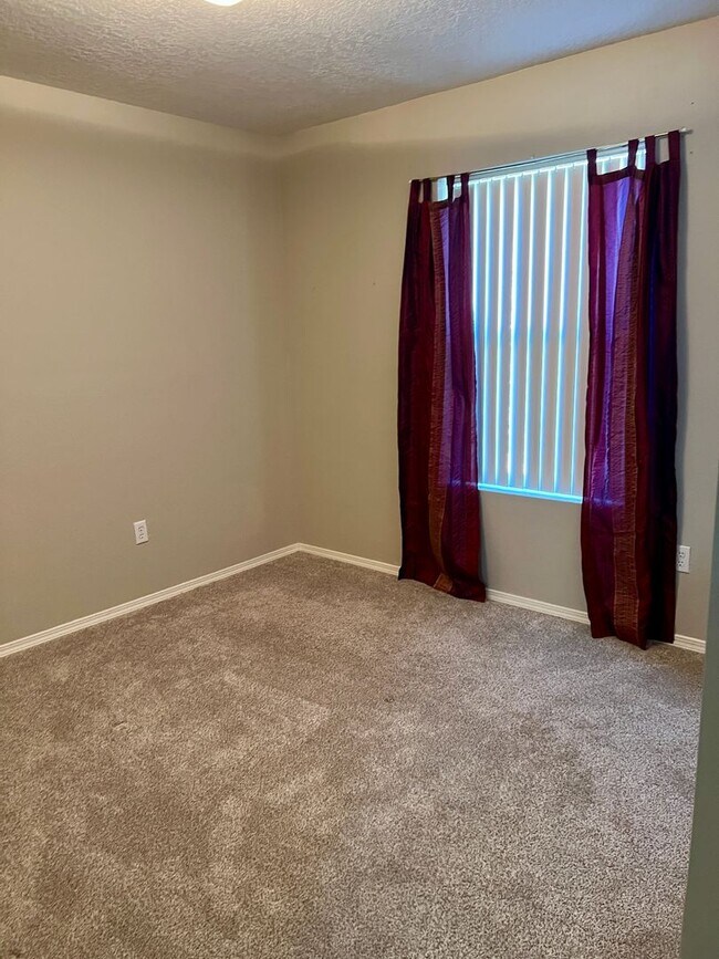 Building Photo - 5753 Pinon Altos Rd NW