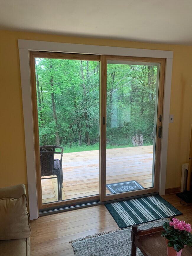 Patio interior - 106 Pineview Ter