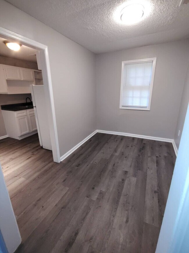 Foto del edificio - 2659 Windsor Pkwy
