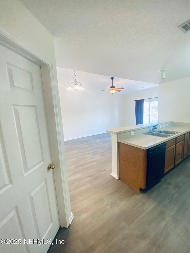 Building Photo - 9556 Armelle Way