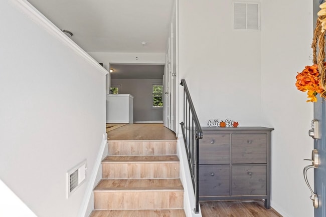 Photo - 1971 Darlington Loop Townhome