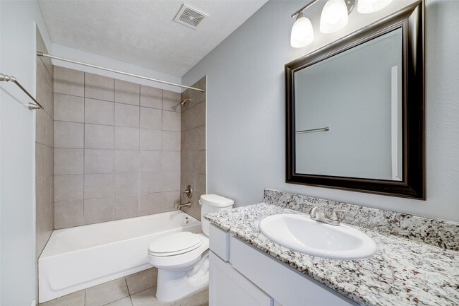 Foto del edificio - 835 Heights Blvd