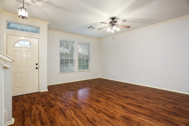 Building Photo - 2545 Grayson Cir