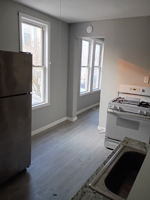 Building Photo - 64 Jackson St