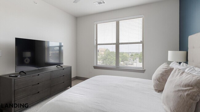 Foto del edificio - 2650 S McDonald St