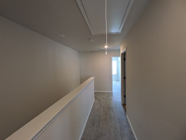 Building Photo - 831 Powder Br Dr