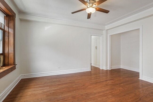 Building Photo - 3604 N Pine Grove Ave