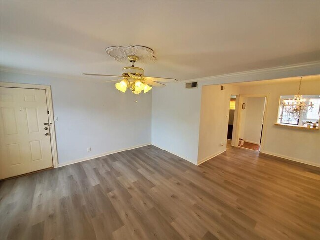 Building Photo - 5202 Arboles Dr