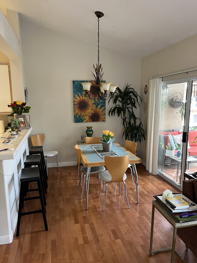 Dining area - 4 Promontory Park