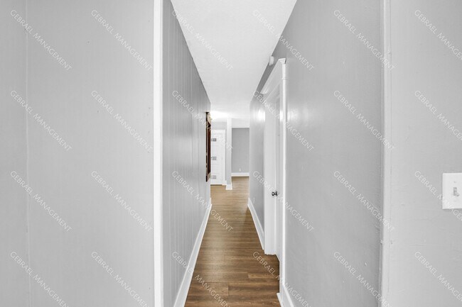 Foto del edificio - 1635 Holmes St