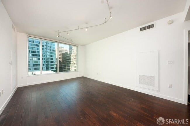 Foto del edificio - 338 Spear St