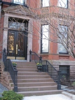 Foto del edificio - 302 Commonwealth Ave