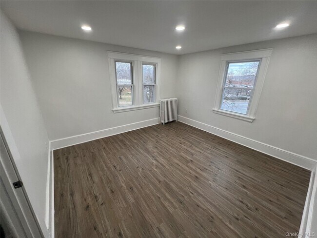 Building Photo - 175 Washington St